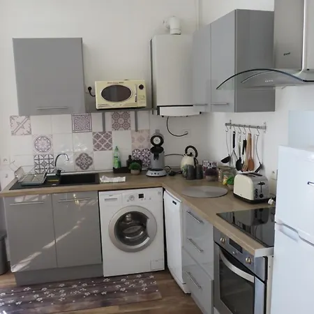 La Lauzeta Apartment *